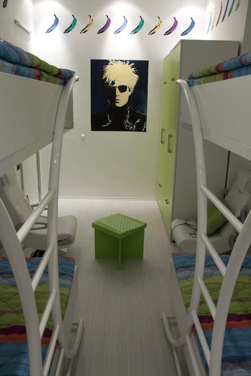 Pop Art Hostel Belgrado Quarto foto